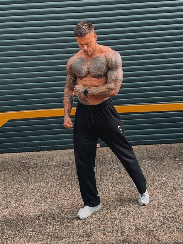 Alex Bowen lives a luxurious life